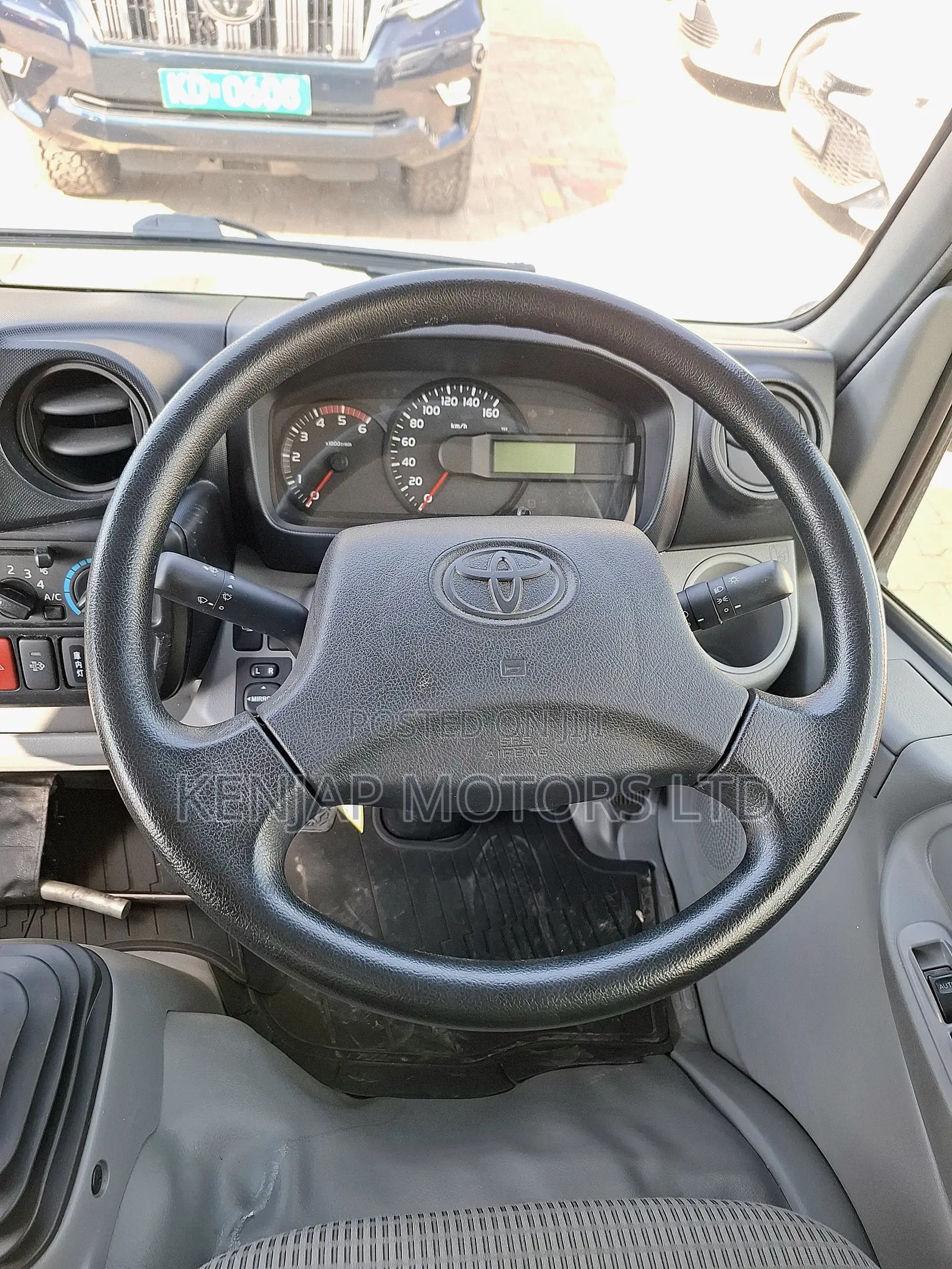 Toyota Dyna 2019 White