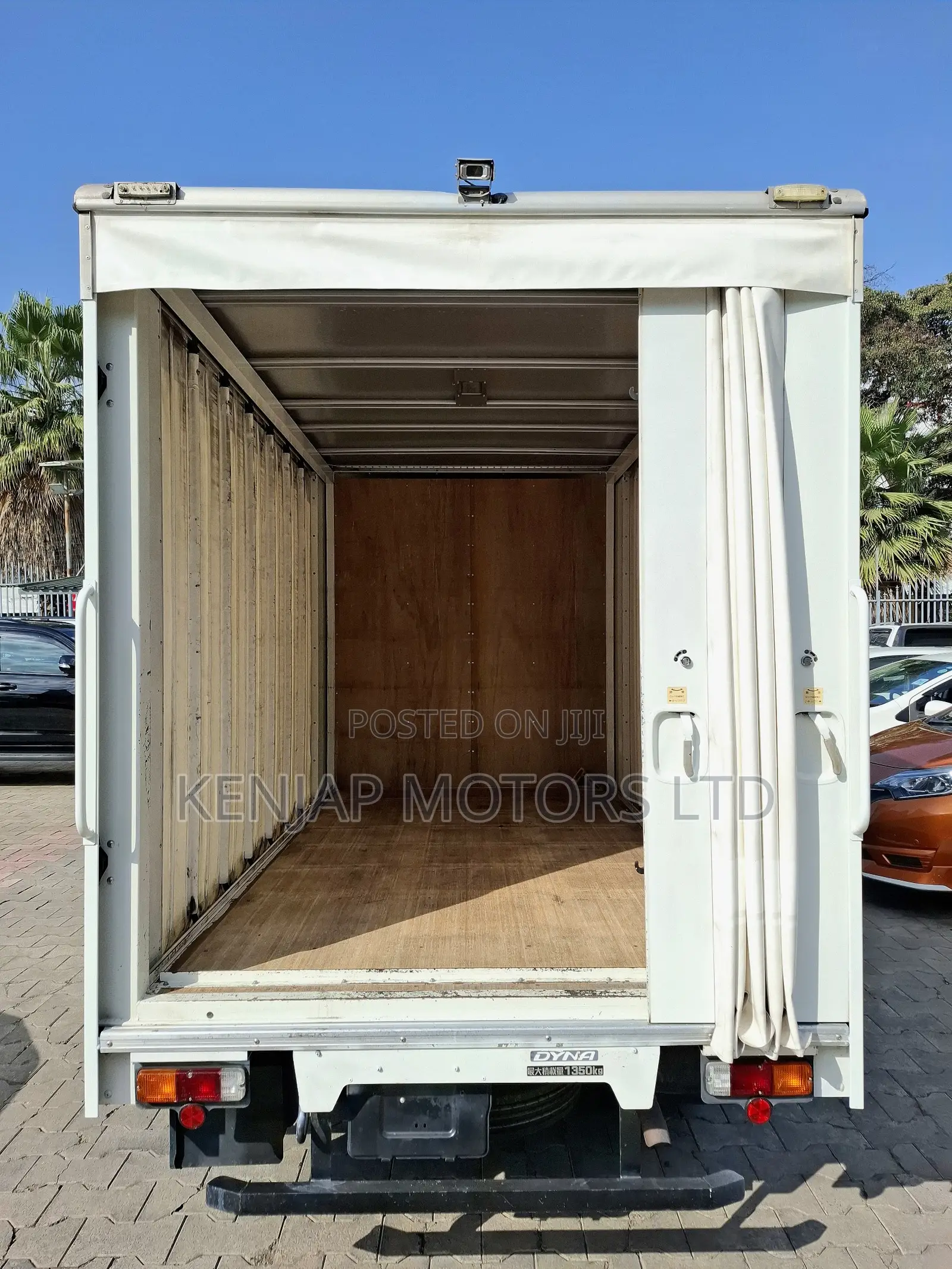 Toyota Dyna 2019 White