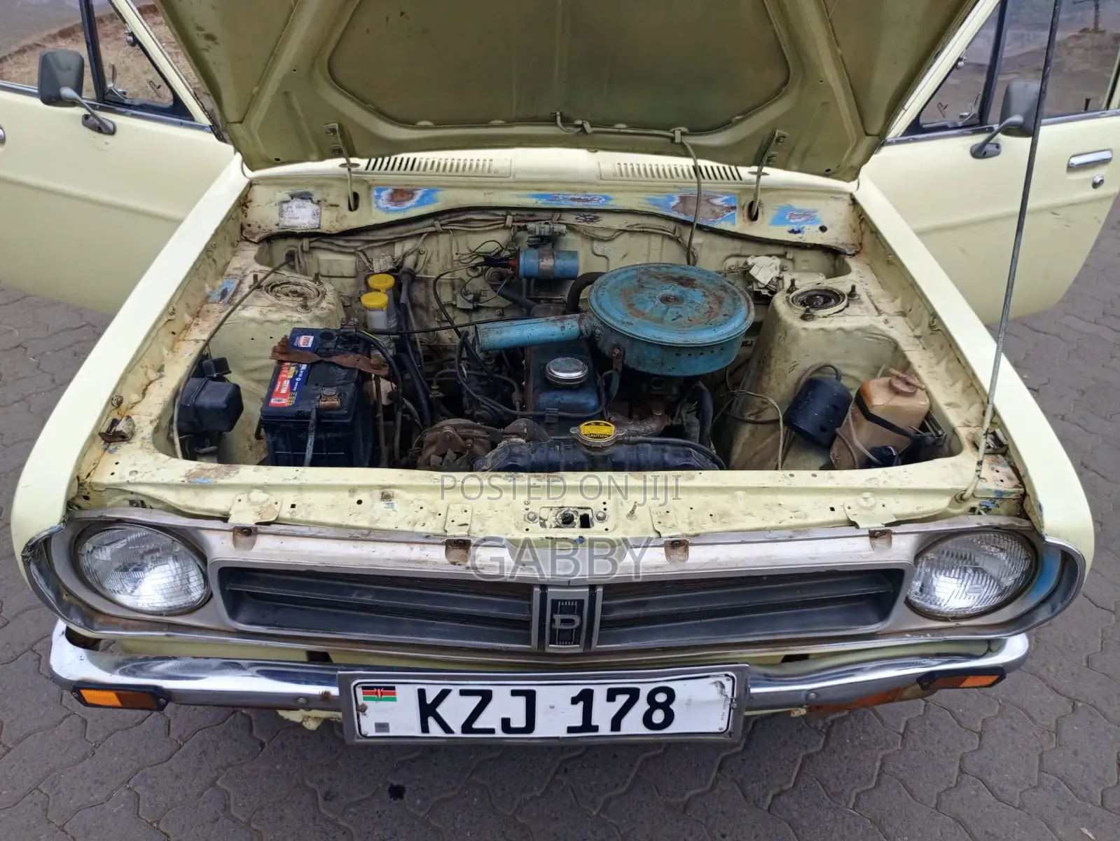 Datsun 1200 1973 Yellow