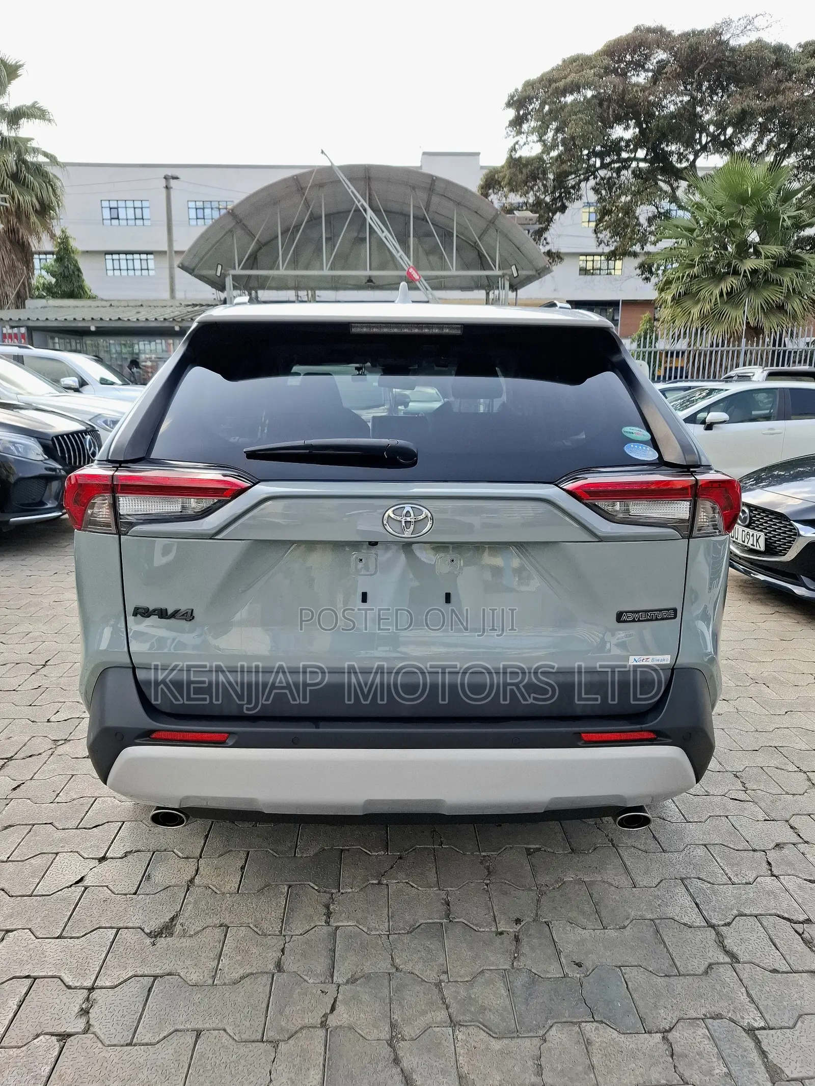 Toyota RAV4 Adventure AWD 2020 Green