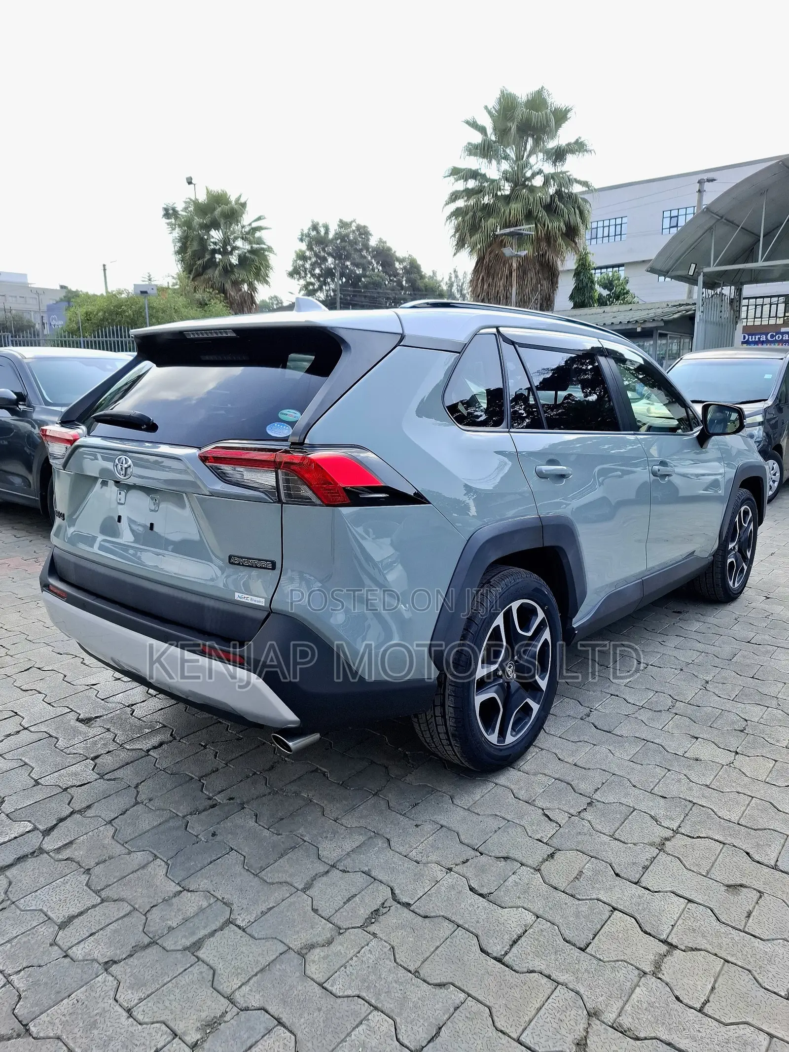 Toyota RAV4 Adventure AWD 2020 Green