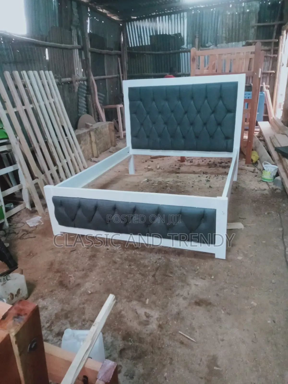 5x6 White Frame With Tufted Charcoal Frame