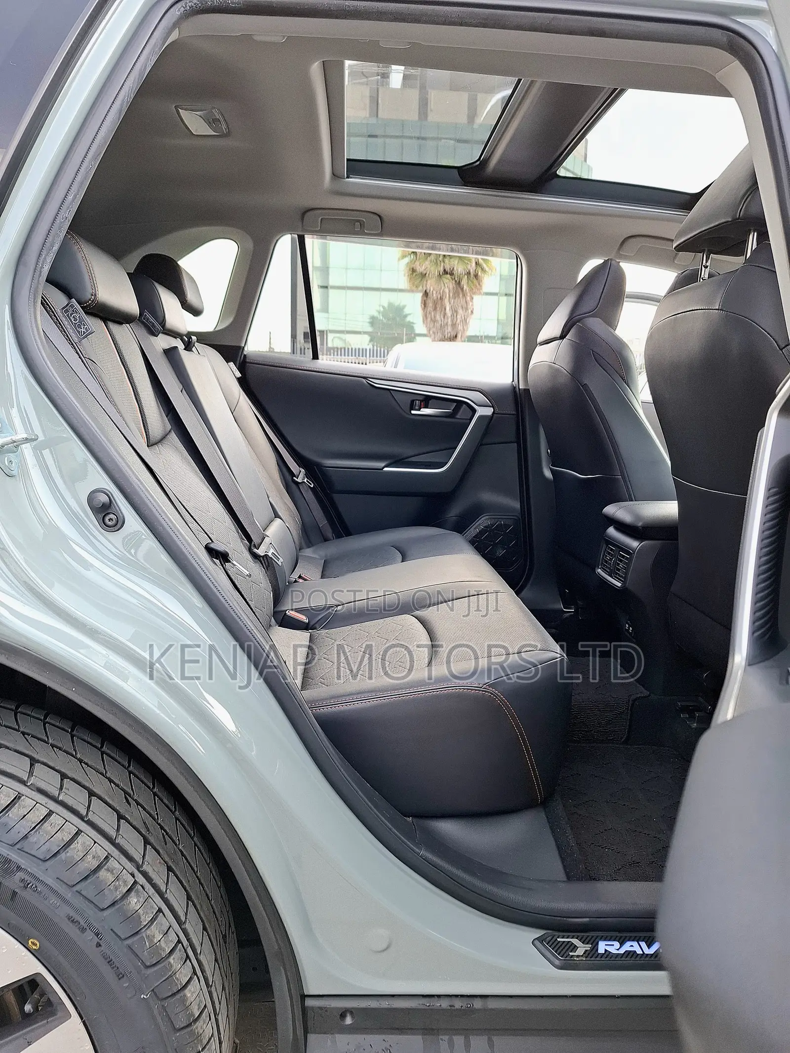 Toyota RAV4 Adventure AWD 2020 Green