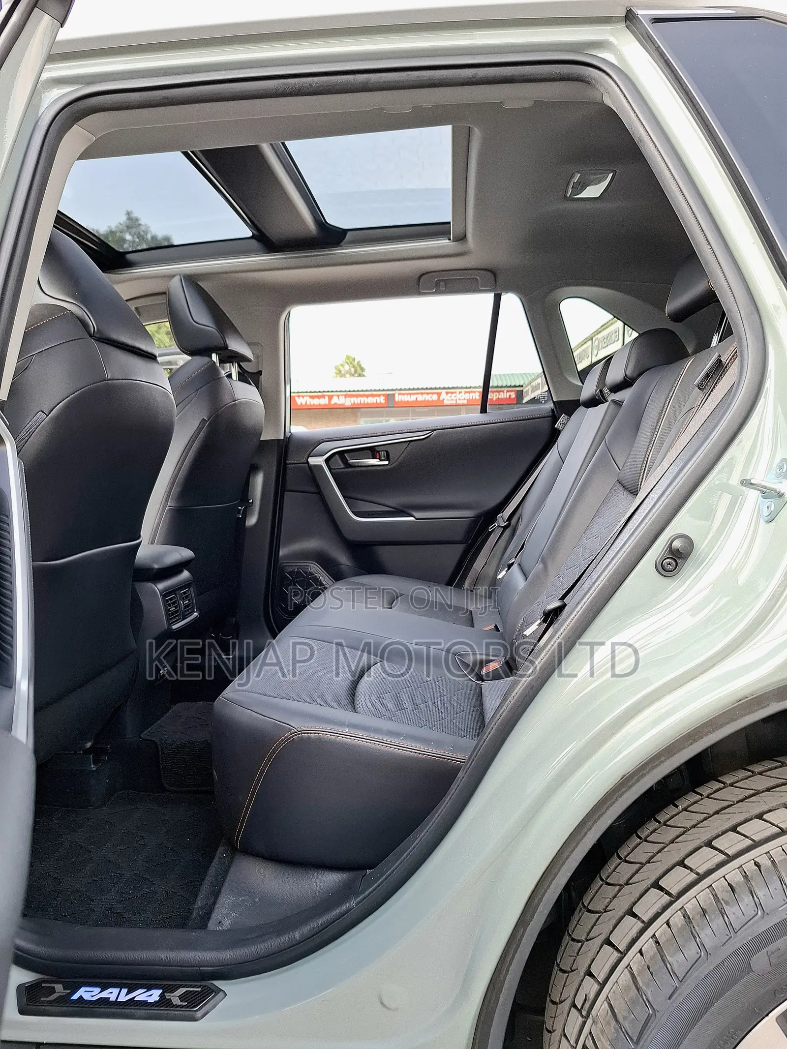 Toyota RAV4 Adventure AWD 2020 Green