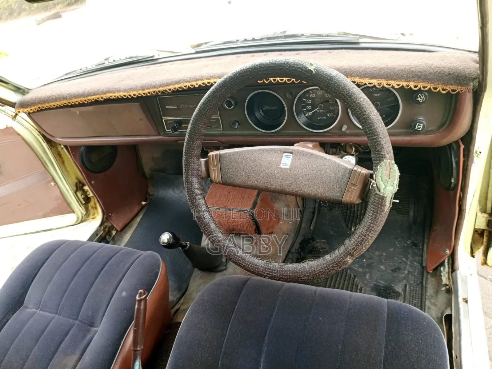 Datsun 1200 1973 Yellow