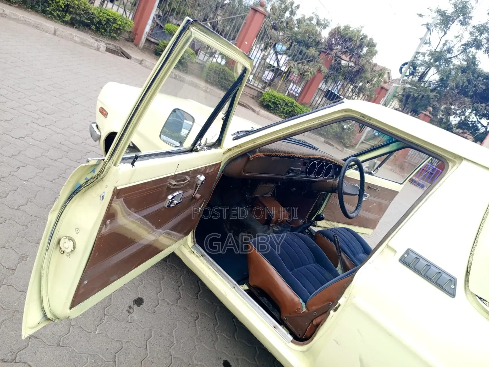 Datsun 1200 1973 Yellow