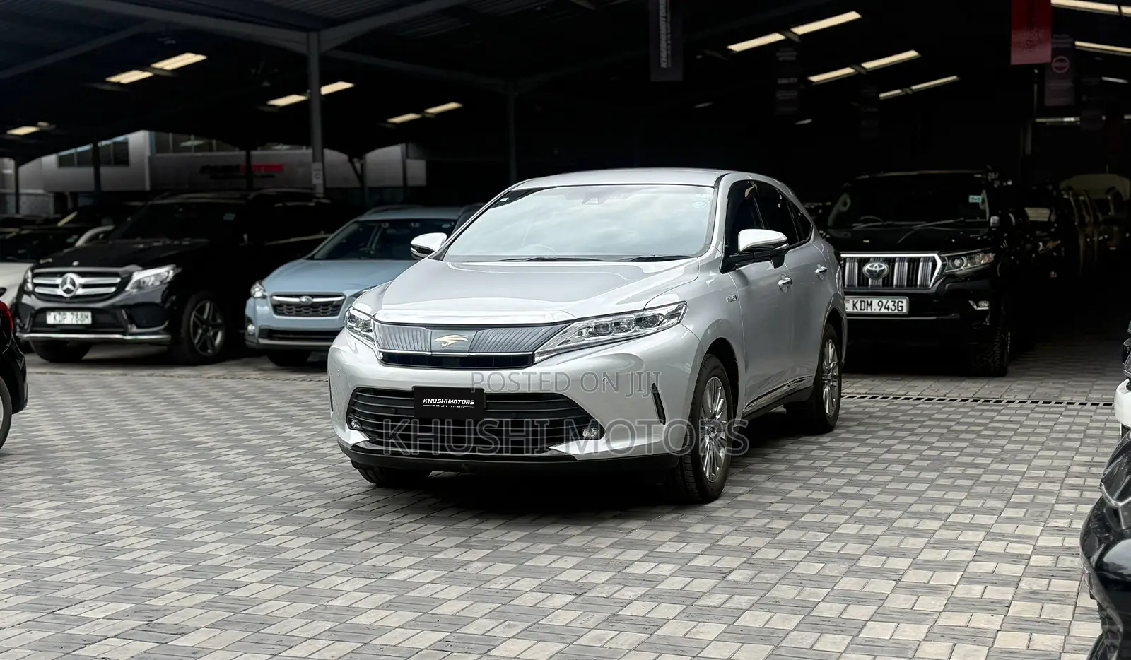 Toyota Harrier 2019 Silver