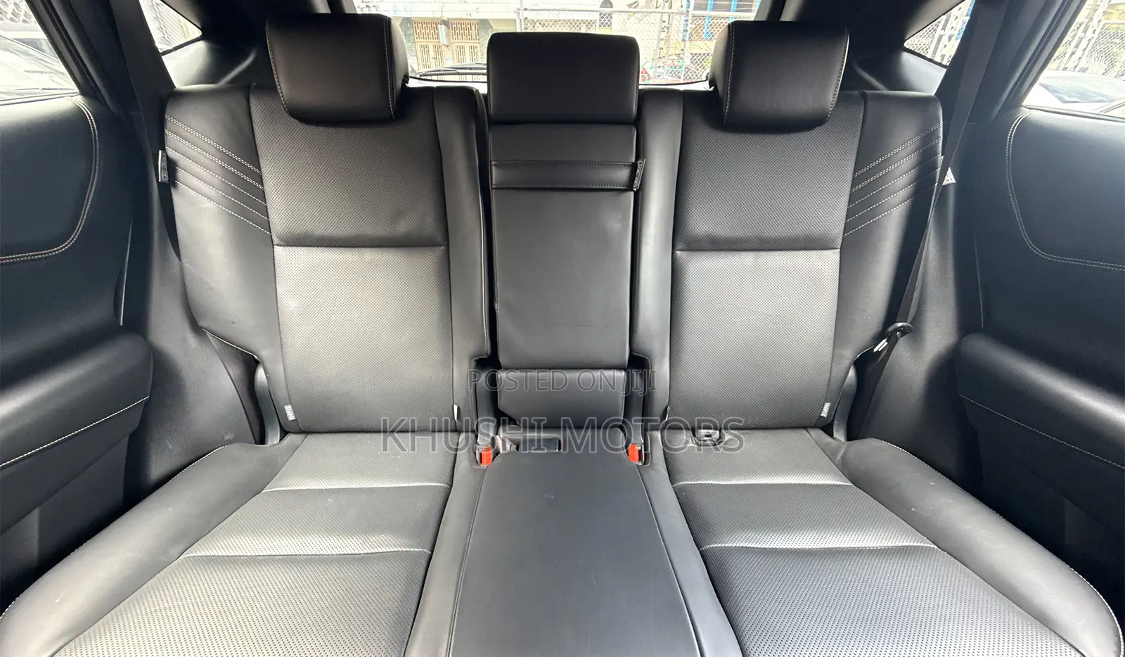 Toyota Harrier 2019 Silver