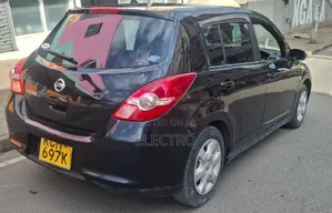 Nissan Tiida 2009 Black