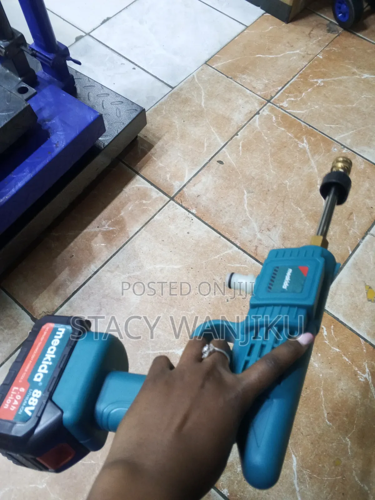 Cordless Portable Car Pressure Washer