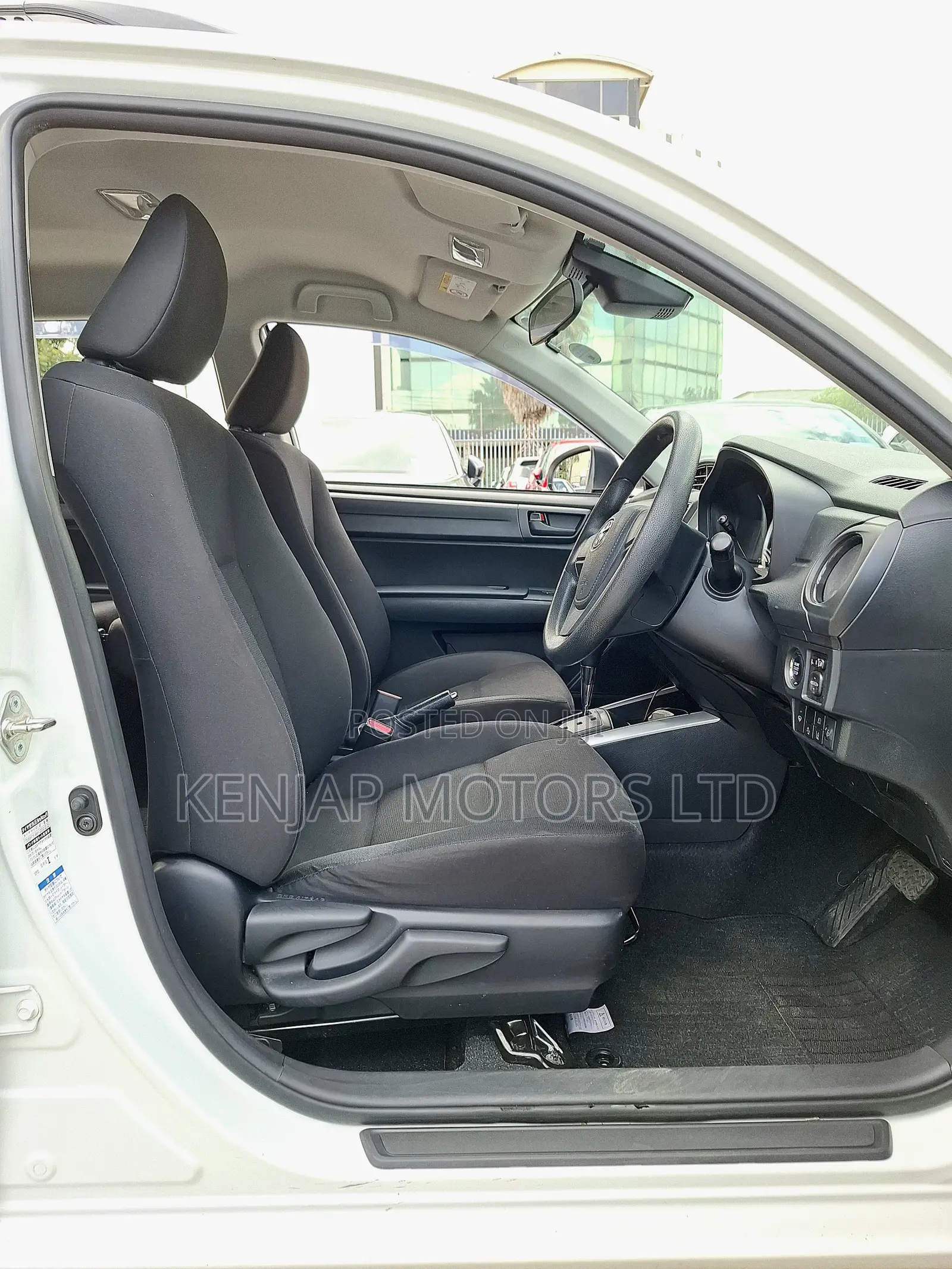 Toyota Corolla Fielder 2020 Pearl
