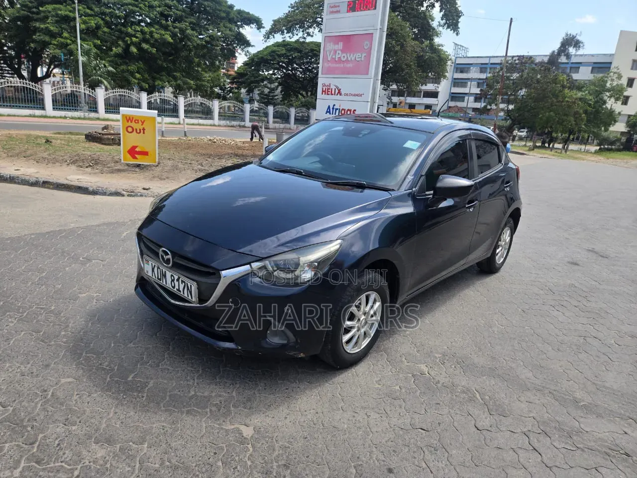 Mazda Demio 2017 Black