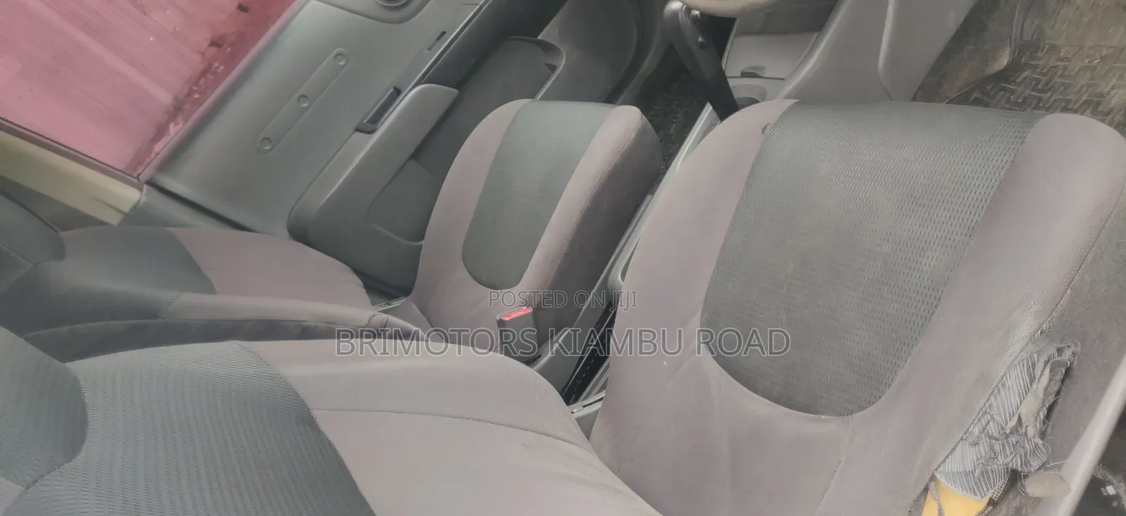 Nissan Advan 2010 Silver