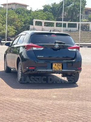 Toyota Auris 2016 Black