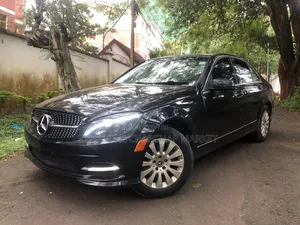 Mercedes-Benz C200 2010 Black