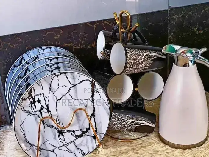 13pcs Ceramic Mug Plate Set With Flask