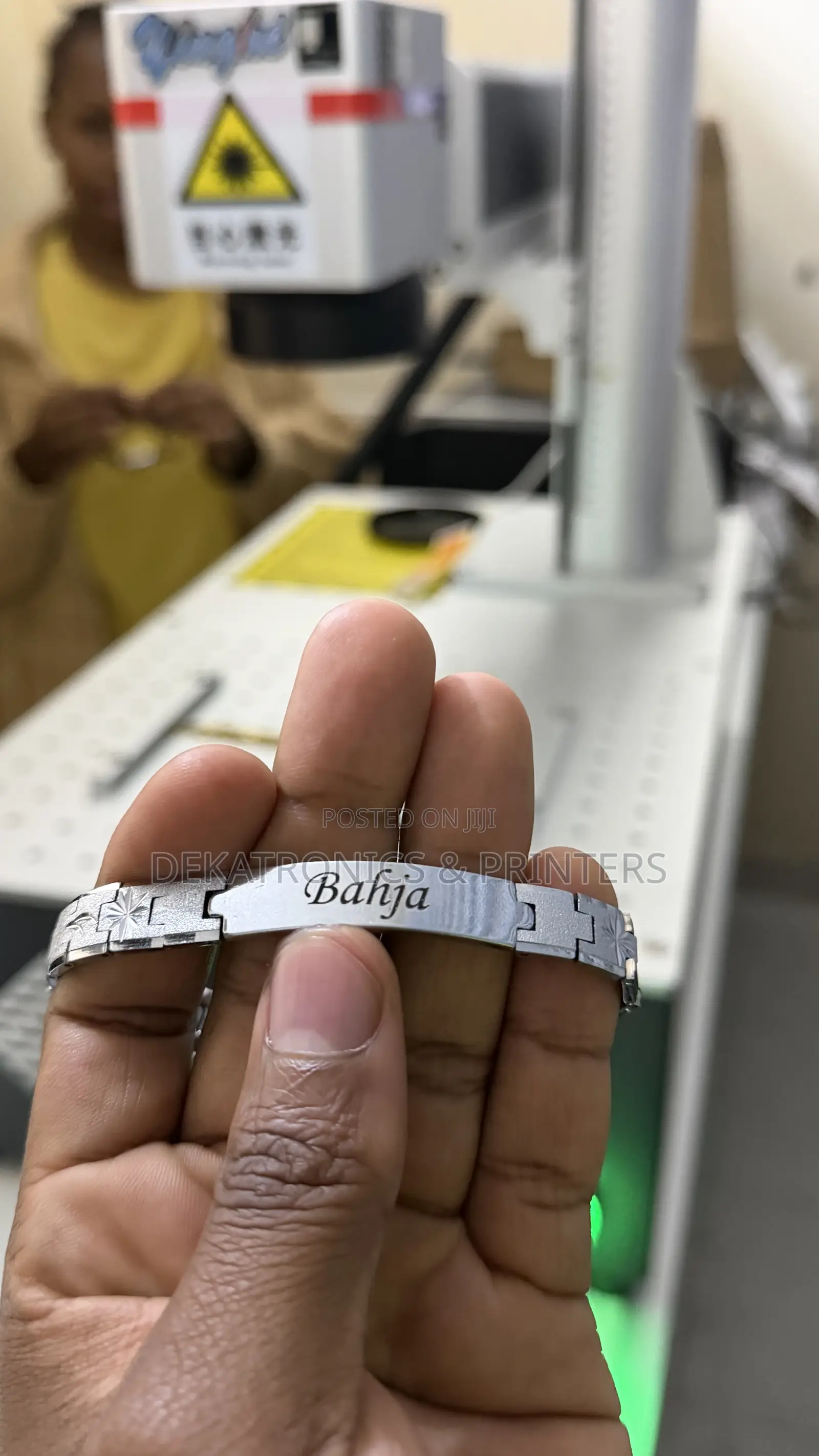 20w Pulsed Fibre Laser Marking and Engraving Machine