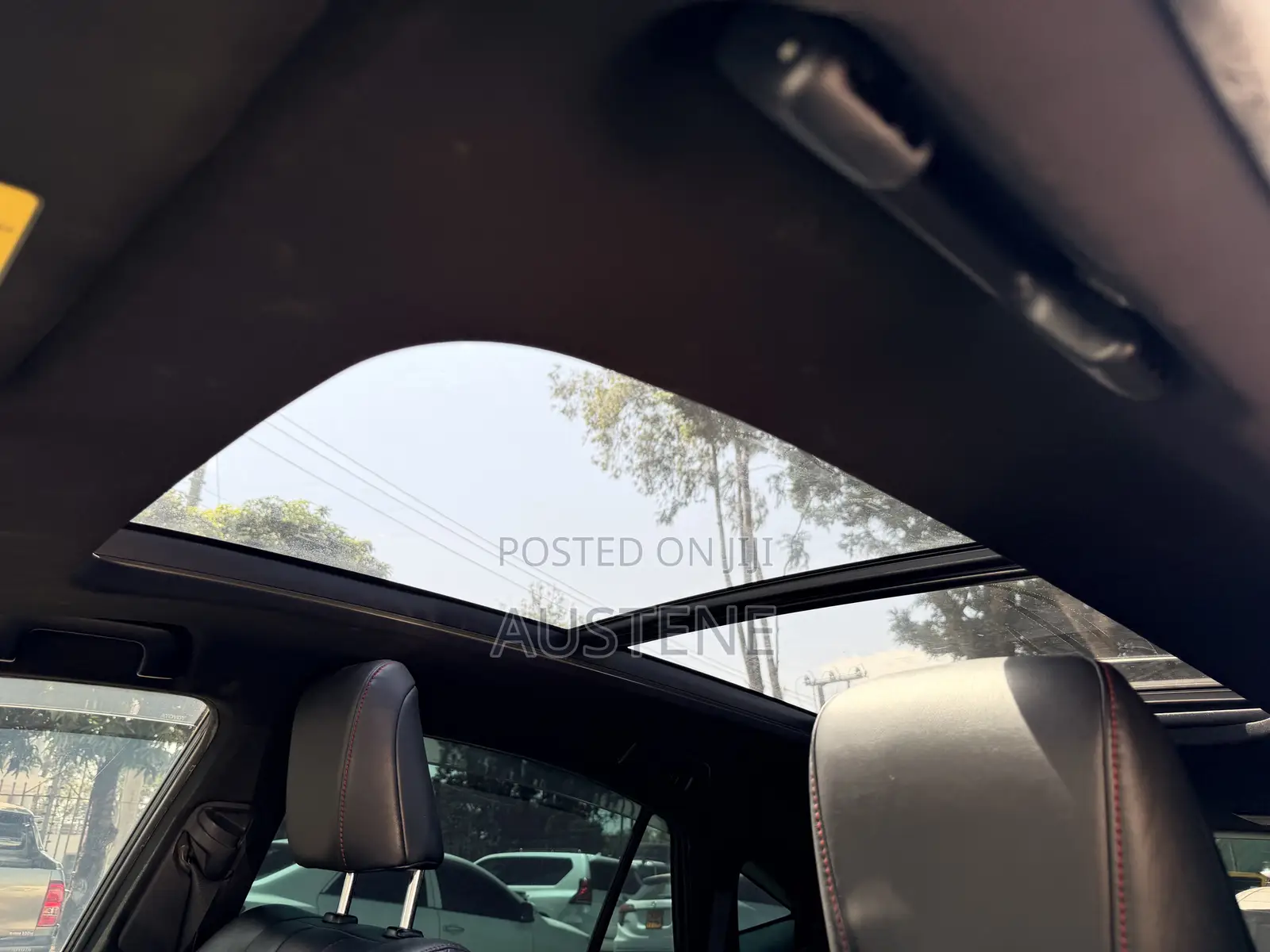 Toyota Harrier 2.0 Turbo 2018 White