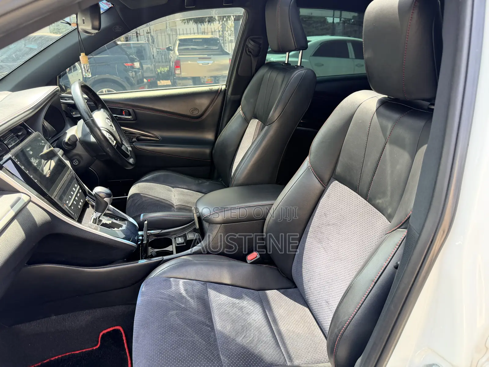 Toyota Harrier 2.0 Turbo 2018 White