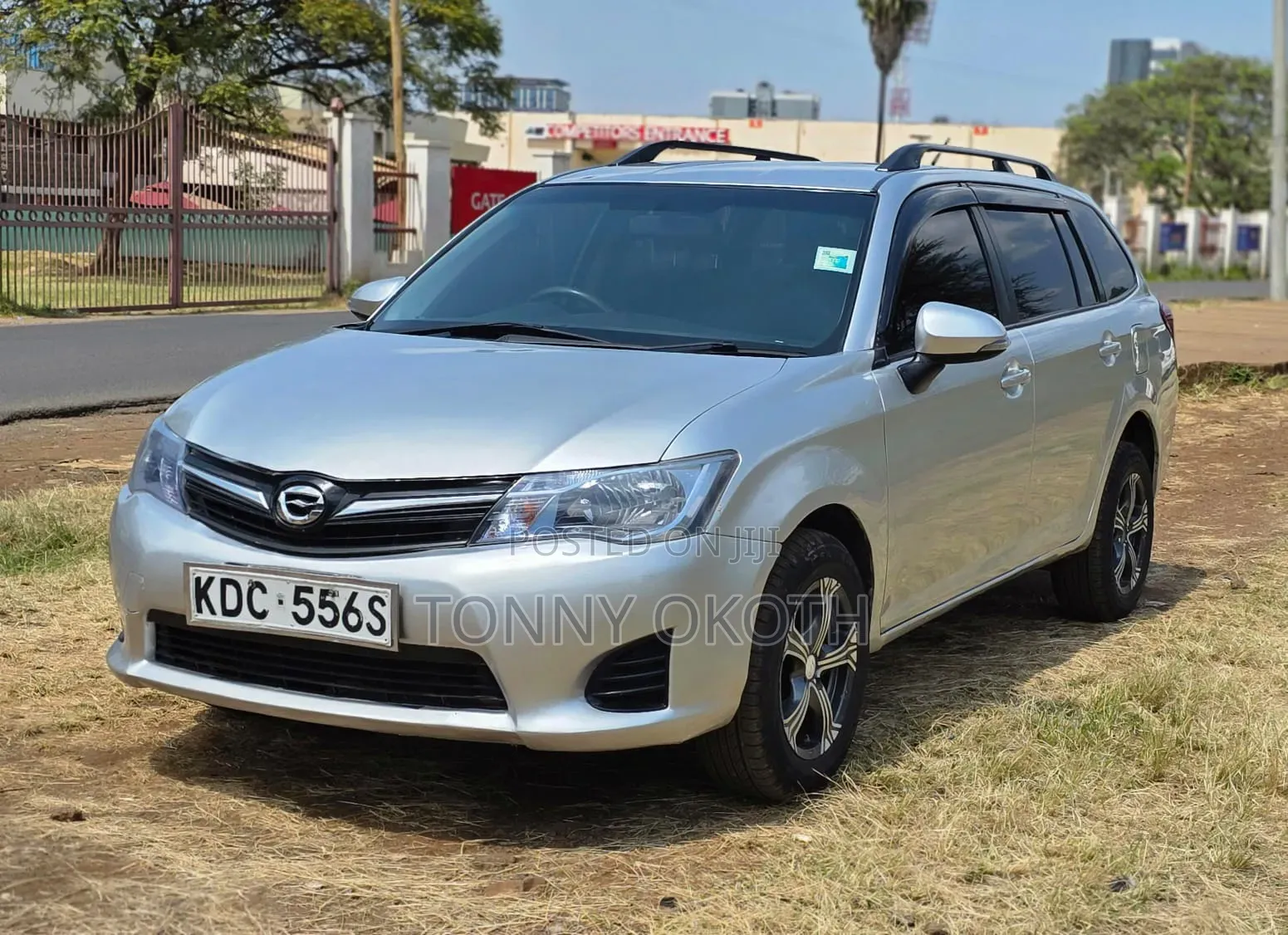 Toyota Corolla Fielder 2013 Silver