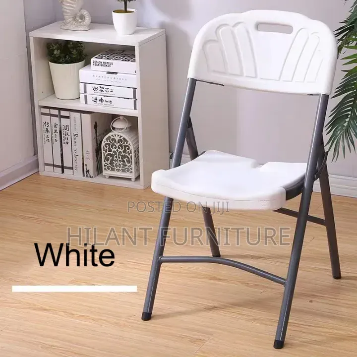 White Plastic Foldable Chair