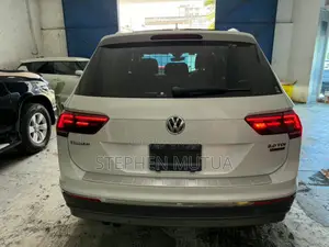Volkswagen Tiguan 2.0T S AWD 4MOTION 2019 White