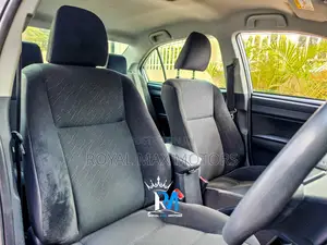 Toyota Axio 2019 Silver