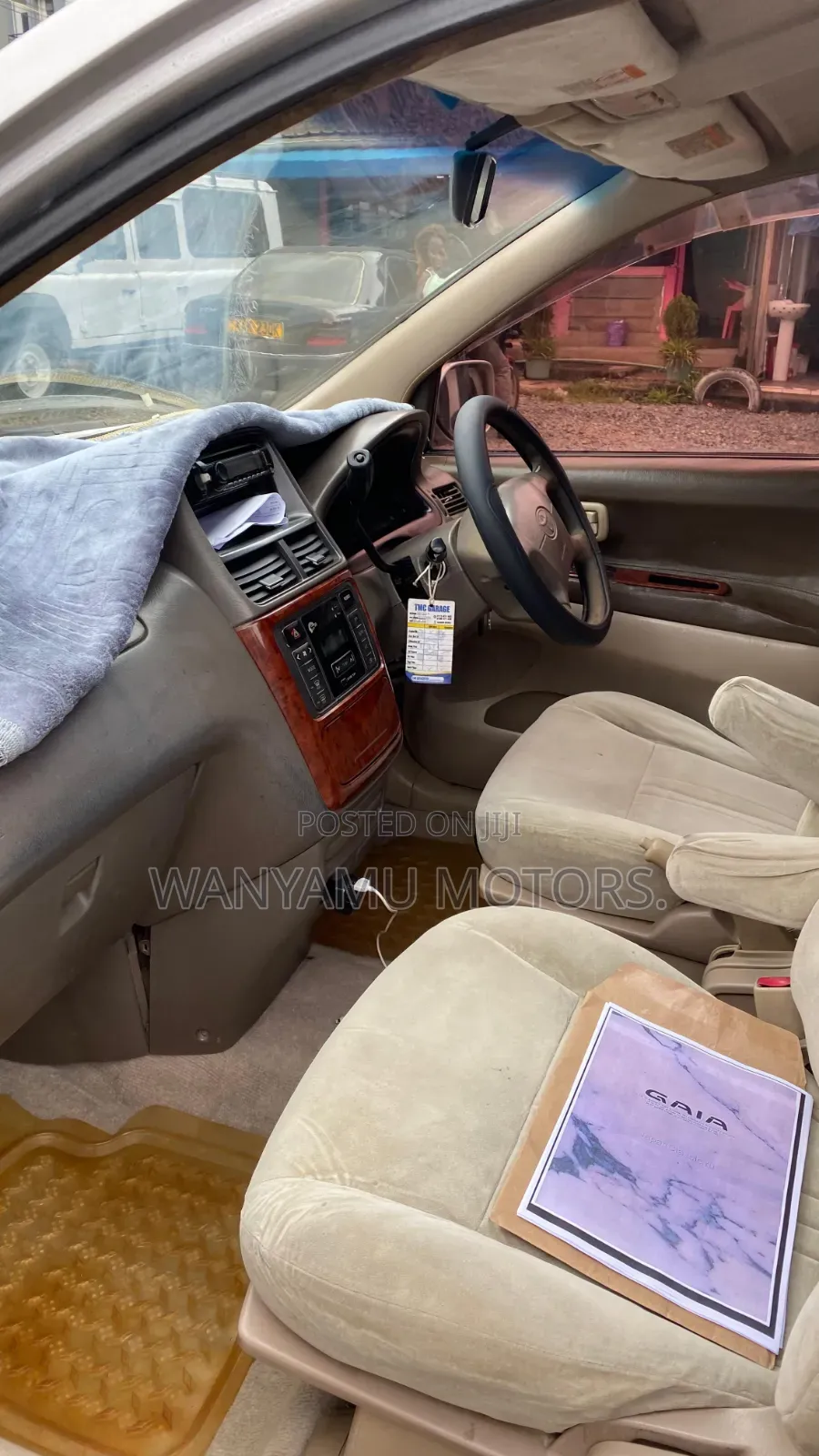 Toyota Gaia 2003 Silver