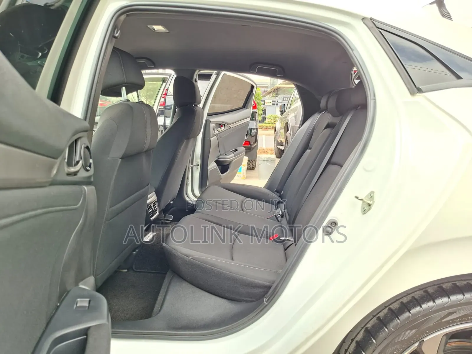 Honda Civic 2019 White