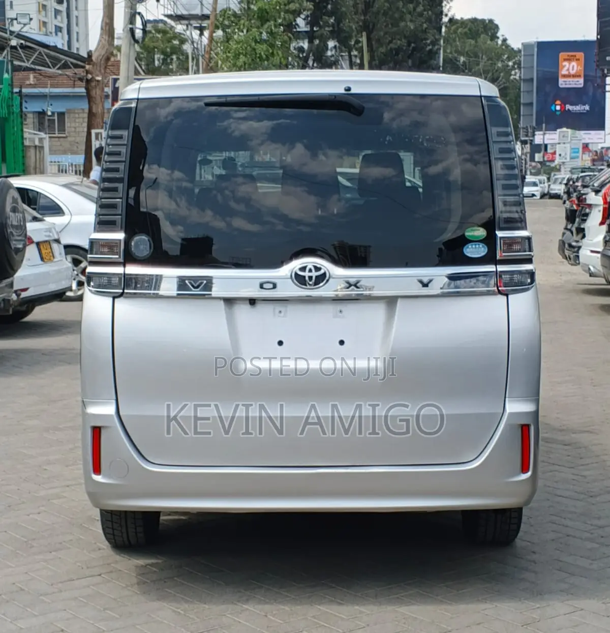 Toyota Voxy 2019 Silver