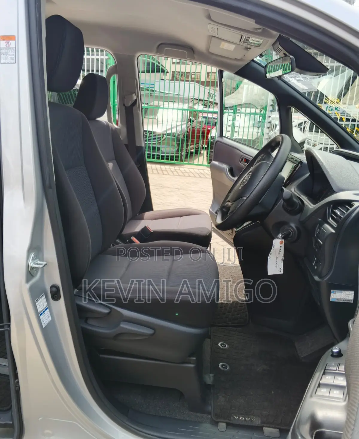 Toyota Voxy 2019 Silver