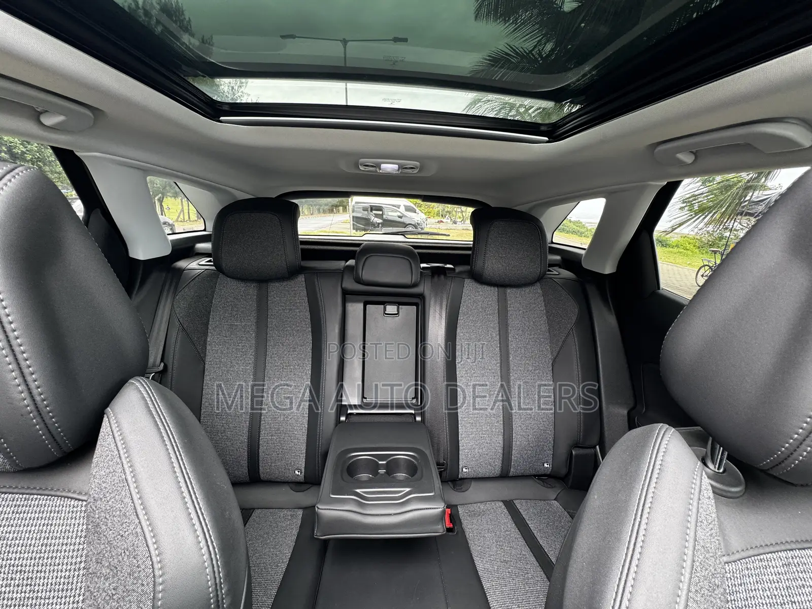 Peugeot 3008 2019 Green