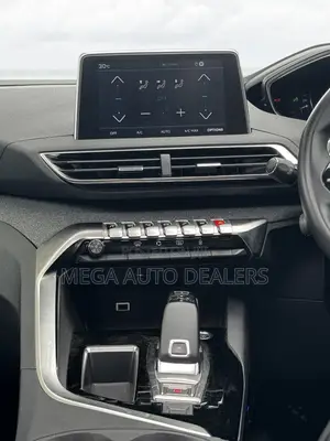 Peugeot 3008 2019 Green
