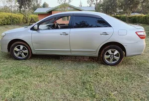 Toyota Premio 2015 Silver
