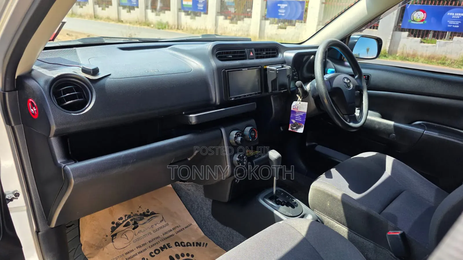 Toyota Probox 2017 Silver