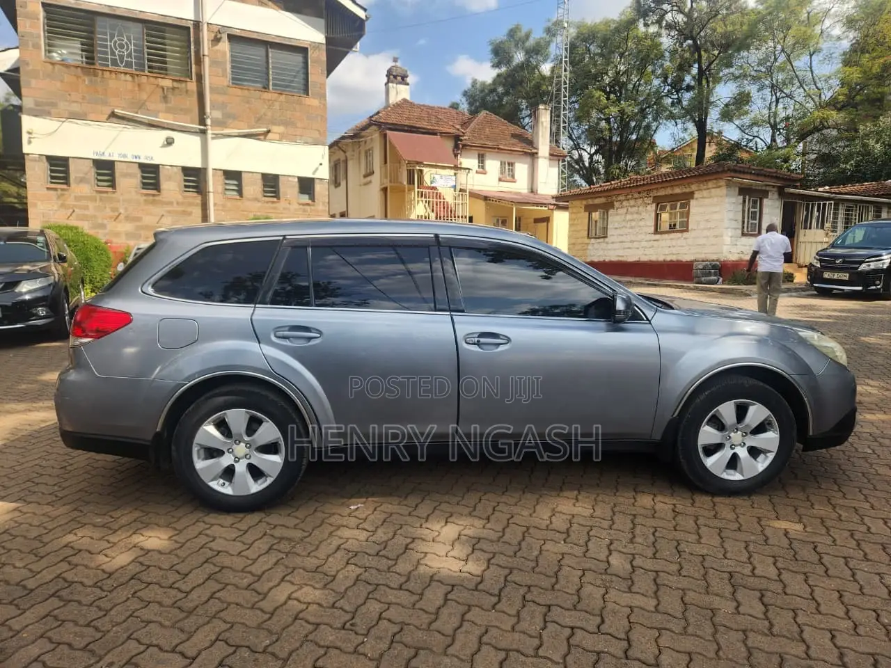 Subaru Outback 2010 Gray