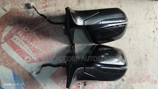 Honda CRV Rm1 Side Mirror - thumbnail 2