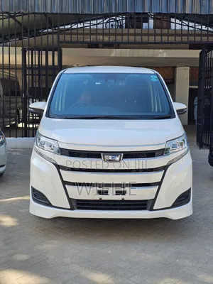 Toyota Noah 2019 White