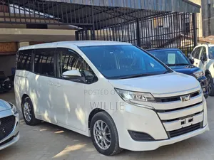 Toyota Noah 2019 White