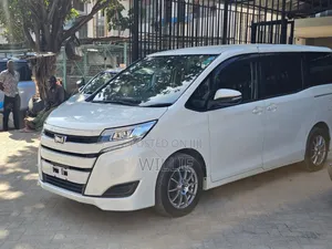 Toyota Noah 2019 White
