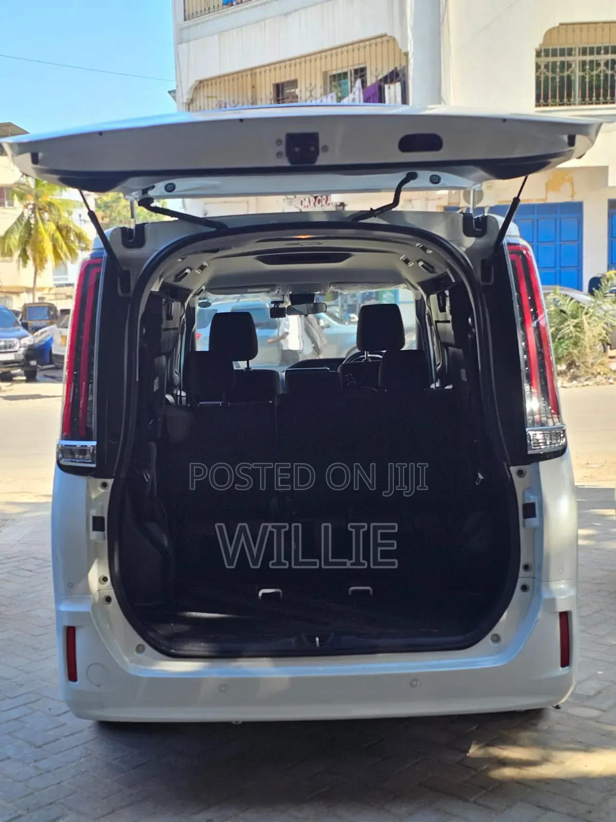 Toyota Noah 2019 White