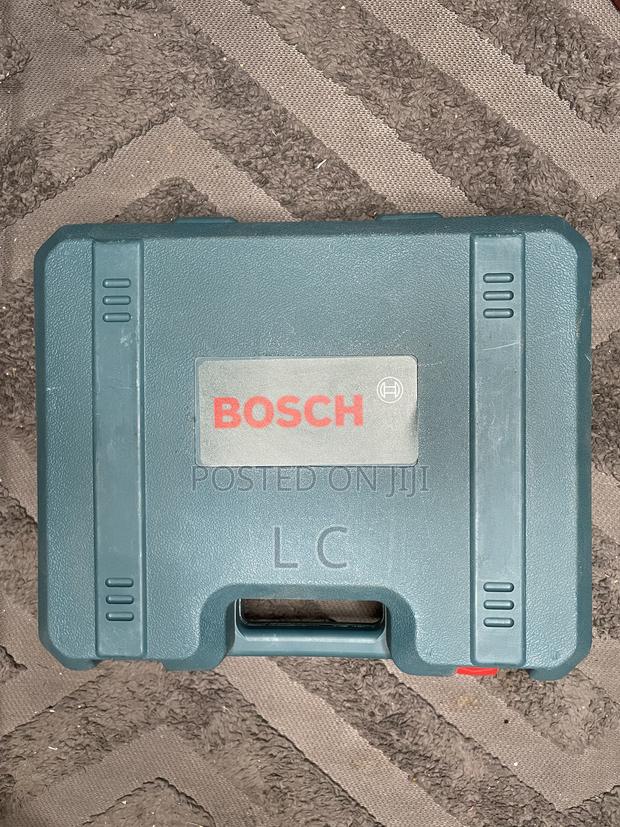 Professional Bosch Jigsaw - thumbnail 6