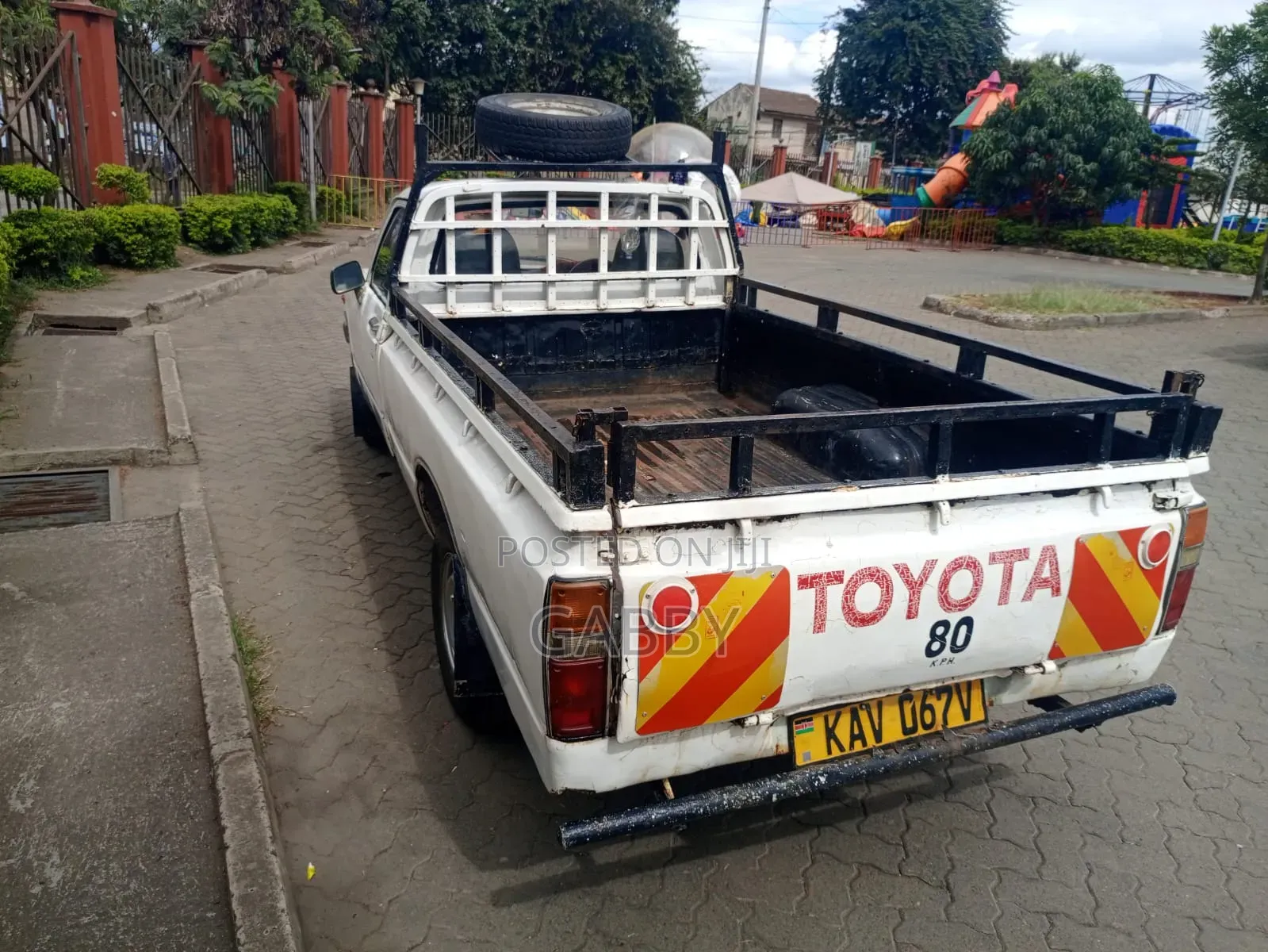Toyota Hilux 1979 White