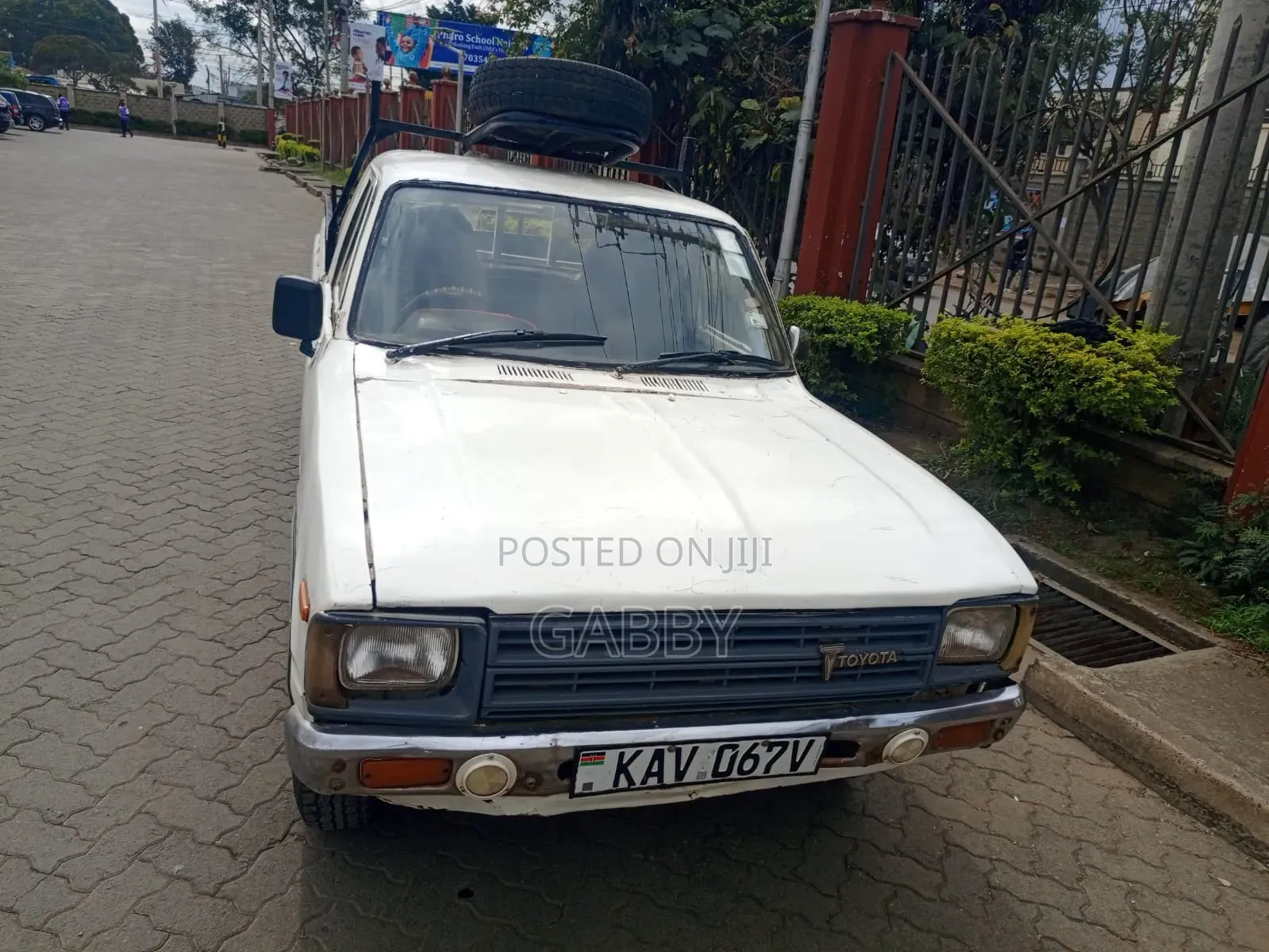 Toyota Hilux 1979 White