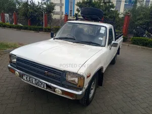Toyota Hilux 1979 White