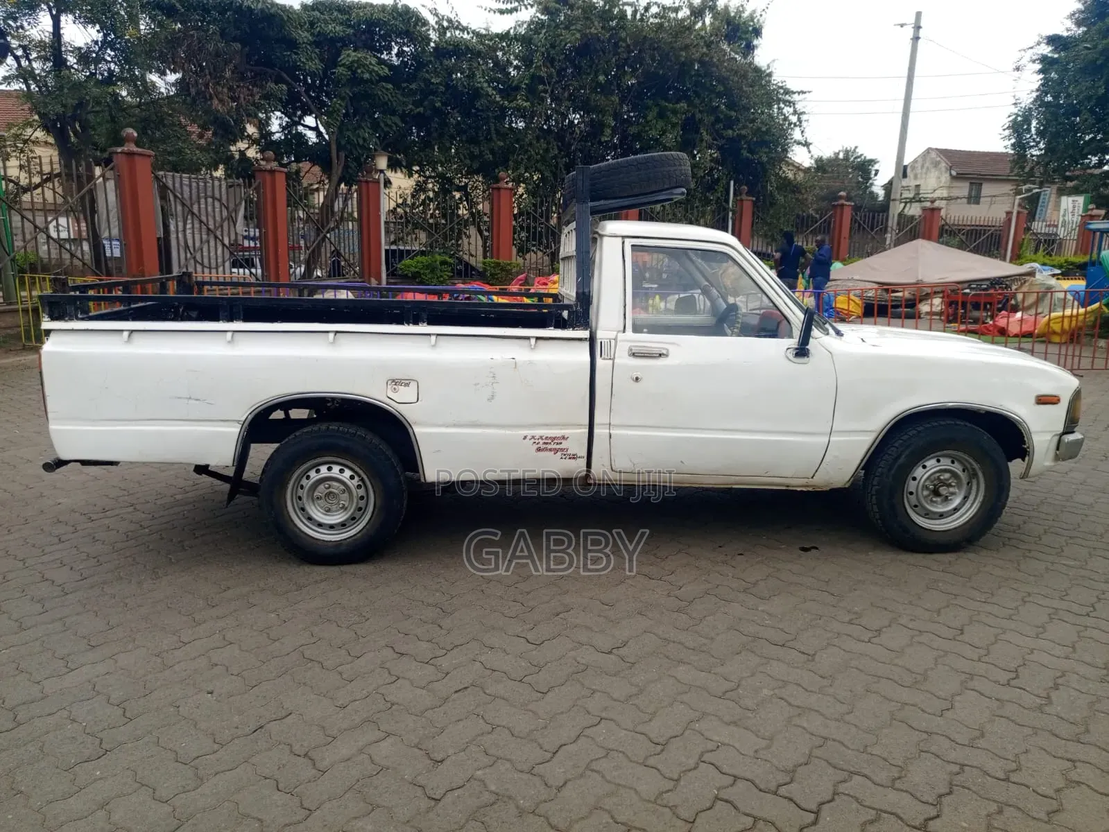 Toyota Hilux 1979 White