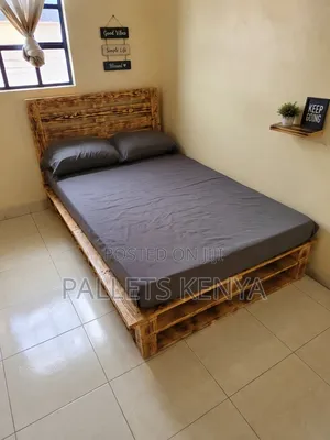 Timeless 4×6 Pallet Bed- Rustic Durable Wooden Design.02