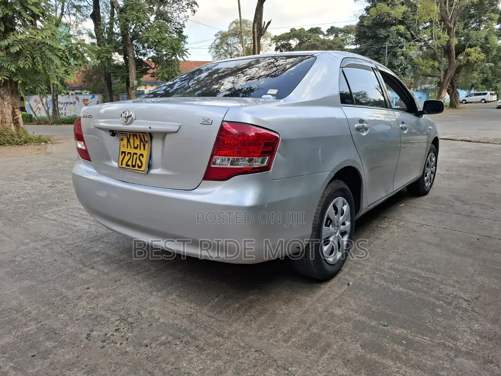Toyota Axio 2011 Silver
