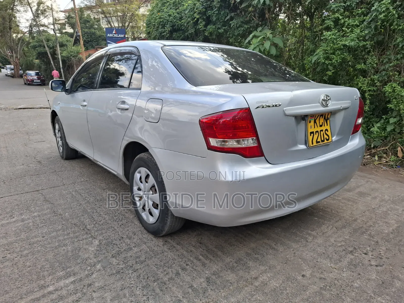 Toyota Axio 2011 Silver