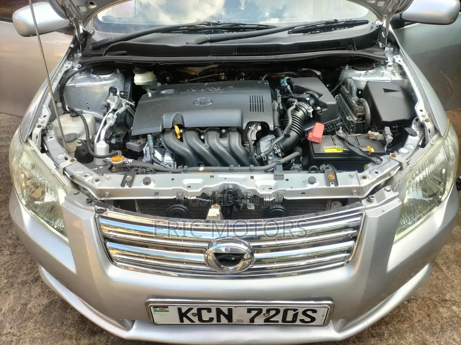 Toyota Axio 2010 Silver